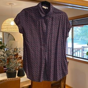 Anthropologie cap sleeve button up blouse with heart print